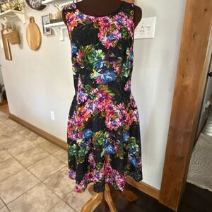 Betsey Johnson sleeveless dress size 14 colorful floral print lace overlay whims